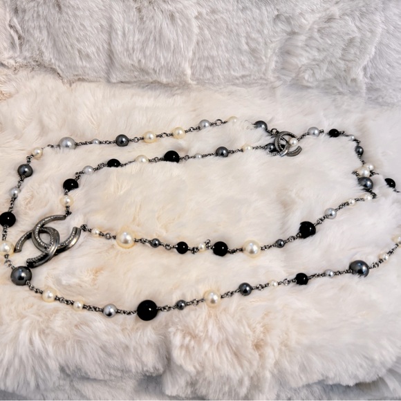 Chanel Gunmetal CC Tri-colored Bead Pearl Necklace & Waist Belt - Picture 6 of 11